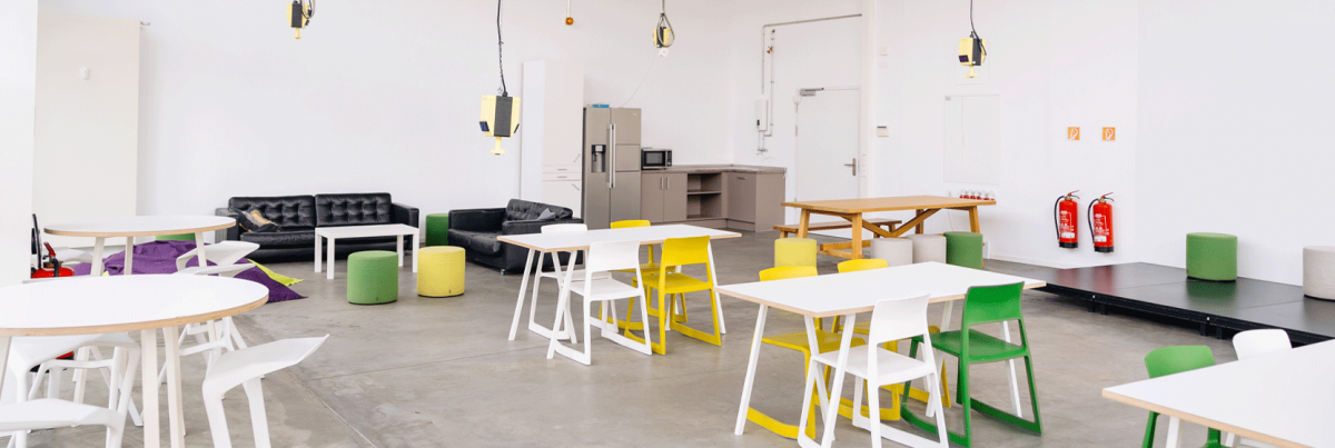 Seminarraum Kassel mit flexiblem Mobiliar – Idea Lab Science Park Kassel