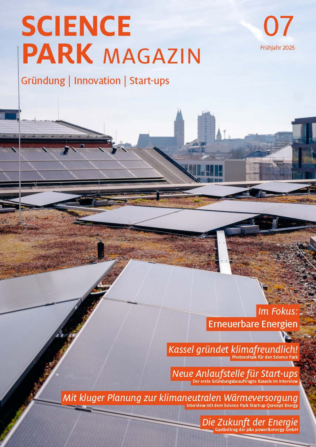 Das Cover des Science Park Magazins auf dem eine PV Anlage auf dem Dach zu sehen ist.